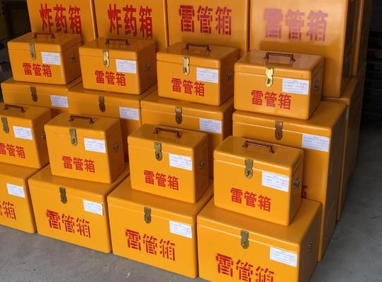 珙县玻璃钢雷管箱的使用寿命一般是多少？