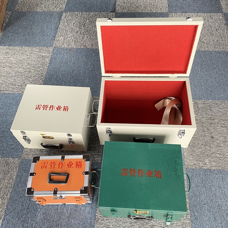 珙县爆破工程作业箱如何选择？玻璃钢与传统材质的全面对比